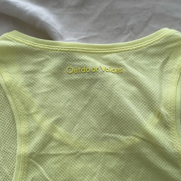 Outdoor Voices fast track mesh tank - Picture 3 of 5